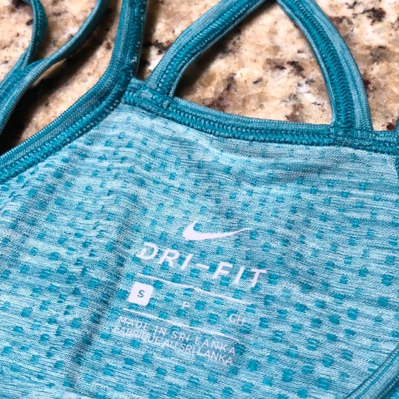 Nike Tank Top - Picture 4 of 10